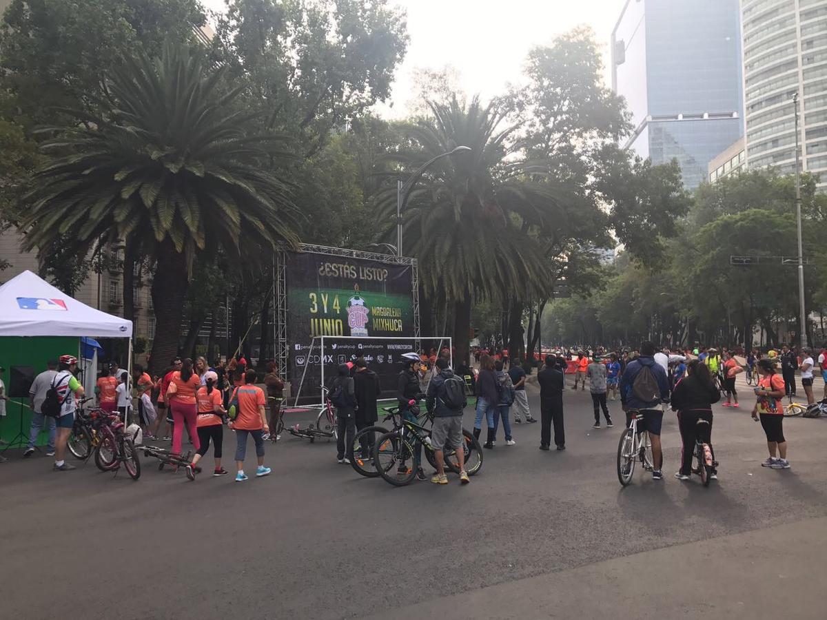 Apartamento Av Kennedy Y Cervino A Metros Embajada Eeuu Buenos Aires Bagian luar foto
